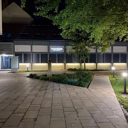 アパートホテル Roomstore エゲル