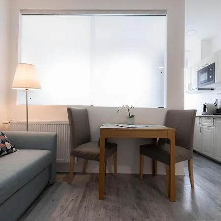 Hotel de apartamente Roomstore 3*