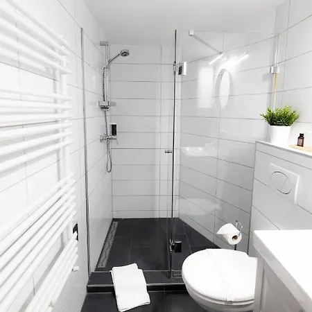 Roomstore 3*