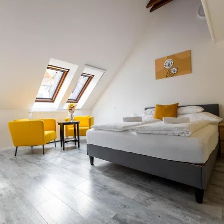 Roomstore 3*