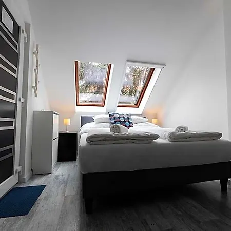 Roomstore Hotel de apartamente Eger