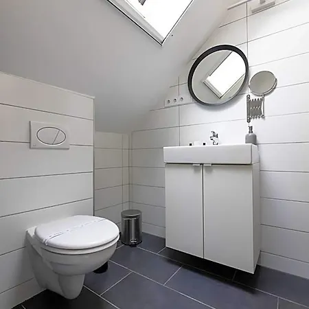Lägenhetshotell Roomstore 3*